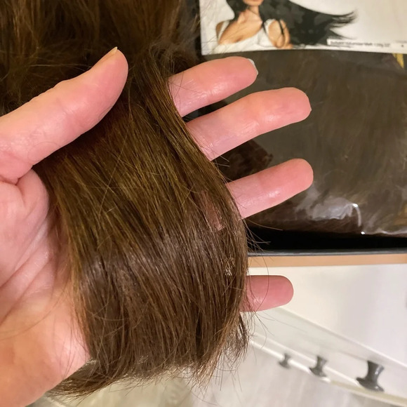 Bellami Boogatti chocolate brown extensions color #4 220 grams 22 inches NEW - Picture 5 of 5